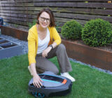 Garden robot: how not to make mistakes and what to know before purchasing
